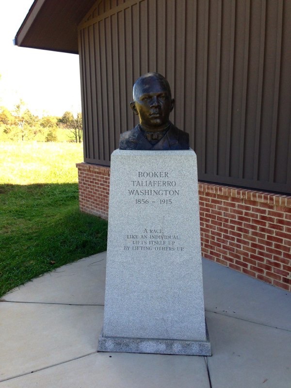 Booker T Washington Statue